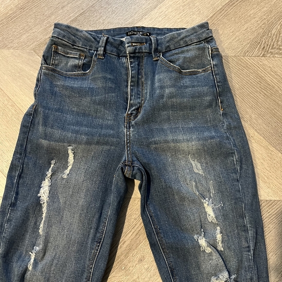 Fashion Nova Jeans Women's Size 7 Straight Leg Bootcut Distressed Stretch - Picture 2 of 7